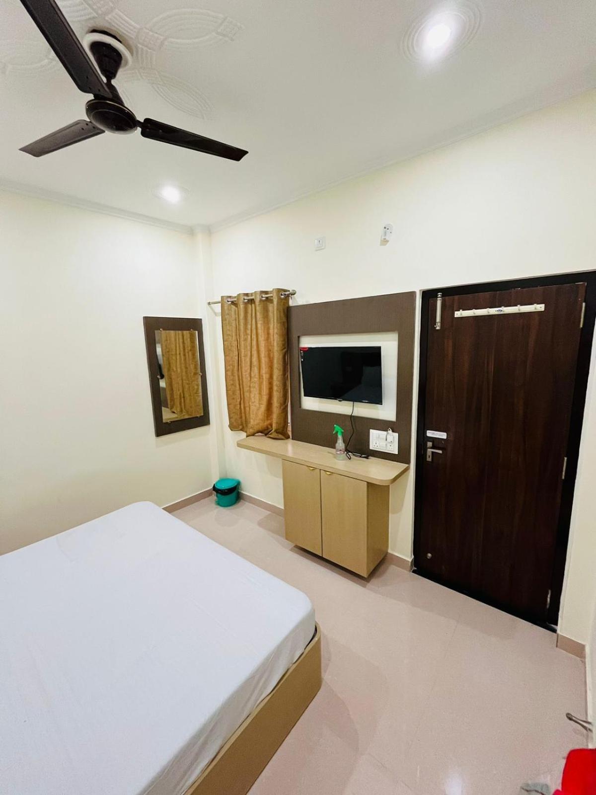 River View Paying Guest House Varanasi Room photo